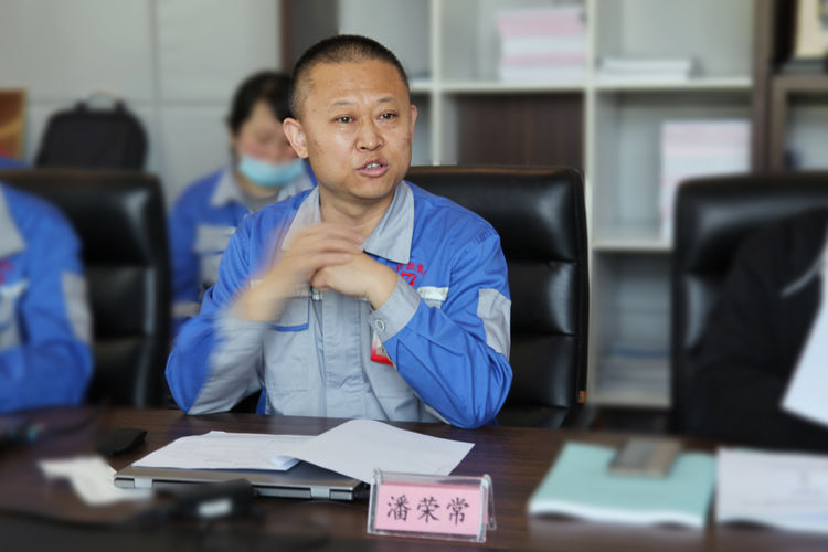 “氣力輸送連續(xù)供料關(guān)鍵設(shè)備”科技成果評價(jià)會在章丘豐源隆重舉行